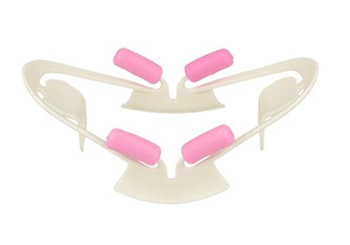 Lips and cheeks retractor - small